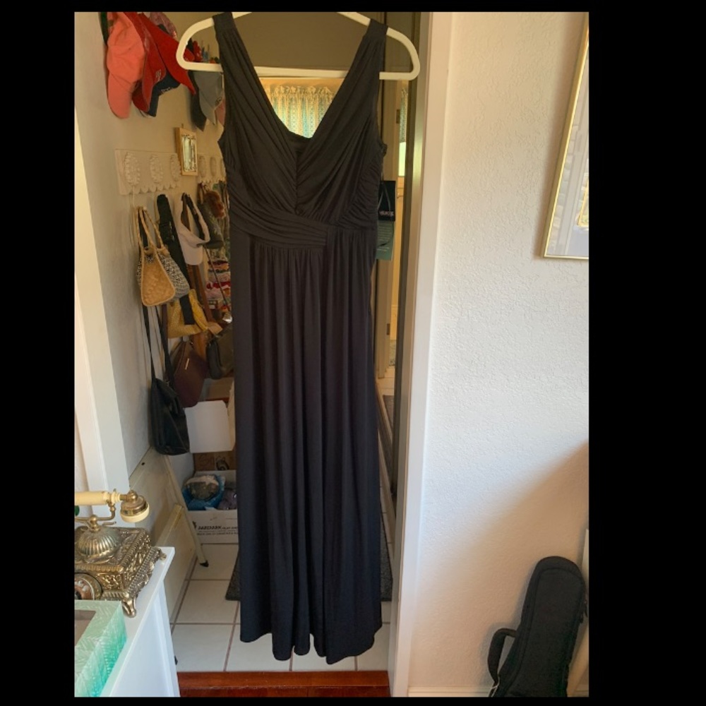 Lovely black formal gown never worn